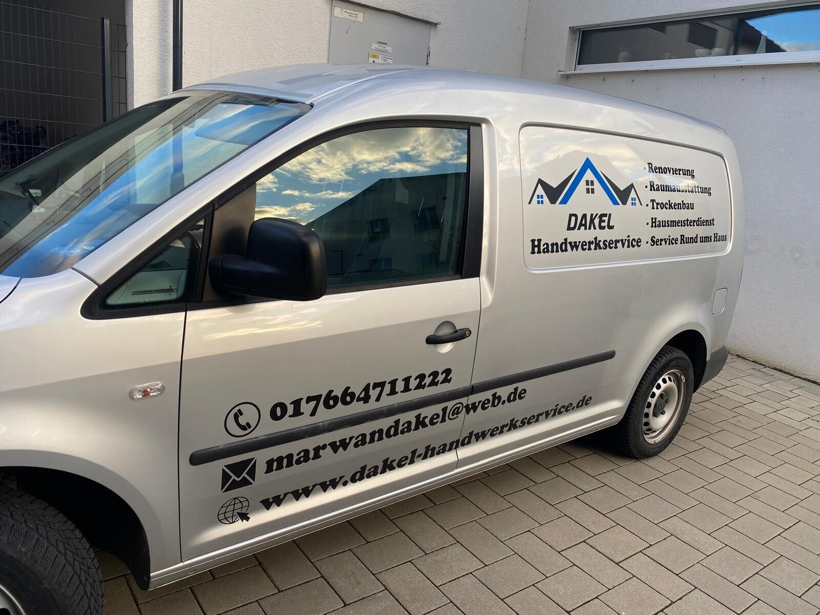 Firmenfahrzeug von Dakel Handwerkservice